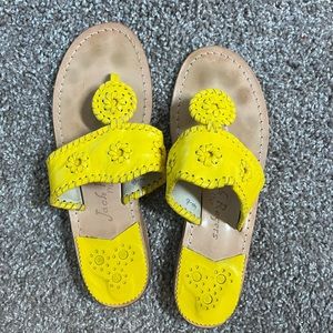 Authentic Jack Rogers thong sandals. Jacks flats rare yellow worn 10 times